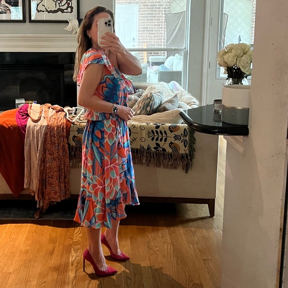 Parker Floral One-Shoulder Dress - perfect for the races. - Picture 4 of 6